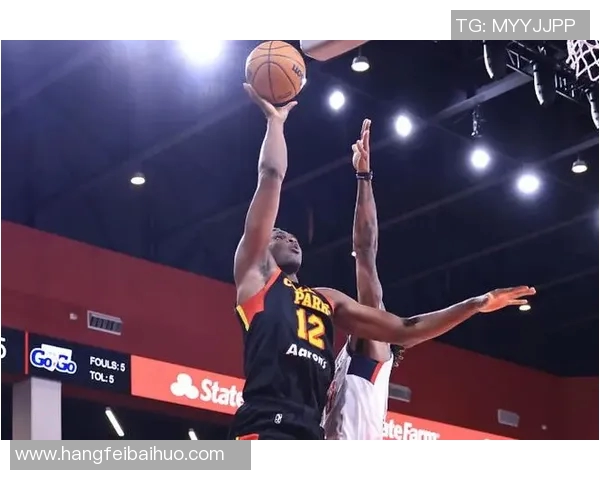 2017年NBA火箭队与老鹰队激战回顾精彩瞬间与赛季亮点分析